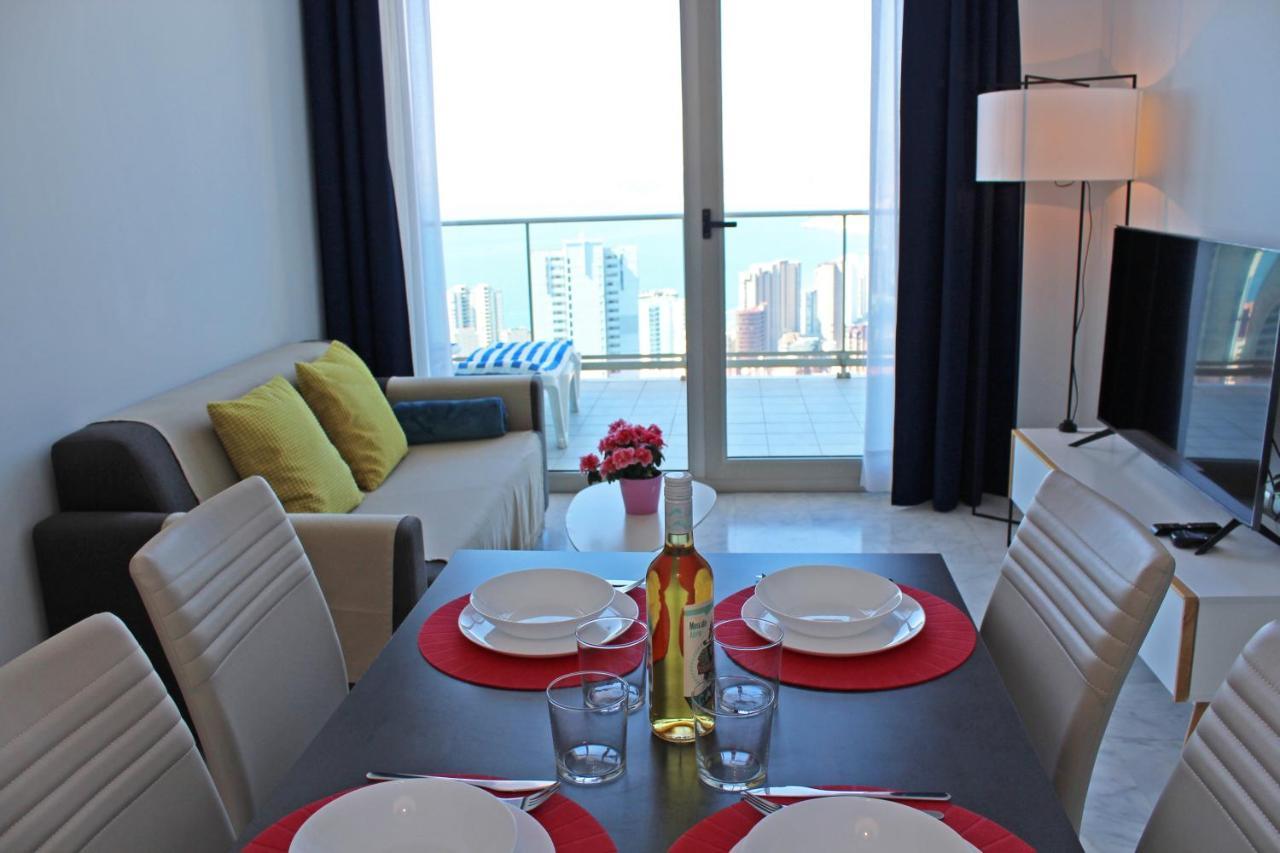 Apartamento de Lujo con terraza privada y vistas al mar en Torre Lúgano Benidorm Exterior foto